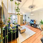 Апартаменты Seasons Raw Nest-adults Only Брашов