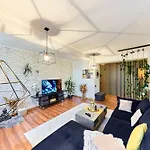 Seasons Raw Nest-adults Only 아파트 브라쇼브