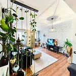 Апартаменты Seasons Raw Nest-adults Only *