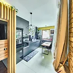 Apartament Seasons Raw Nest-adults Only