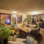Апартаменты Seasons Raw Nest-adults Only