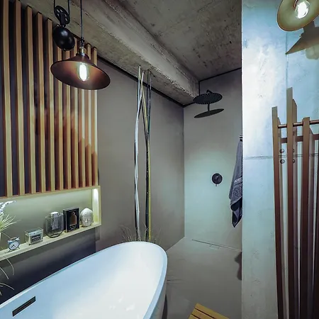 Seasons Raw Nest-adults Only *