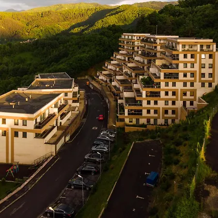Seasons Raw Nest-adults Only Apartamento