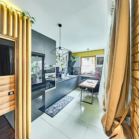 Apartamento Seasons Raw Nest-adults Only