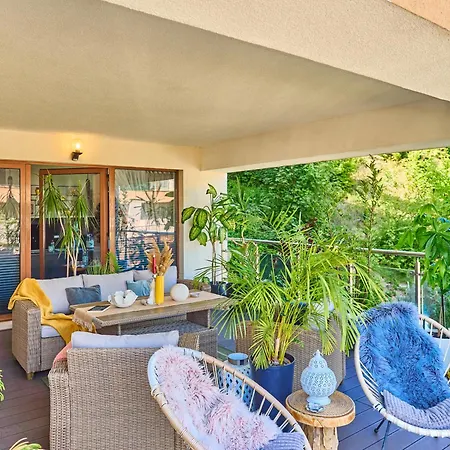 Seasons Raw Nest-adults Only Apartamento *