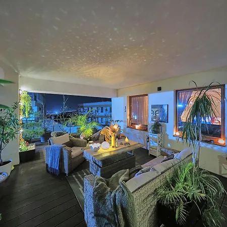 Seasons Raw Nest-adults Only Apartment