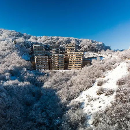 Apartment Seasons Raw Nest-adults Only Brasov