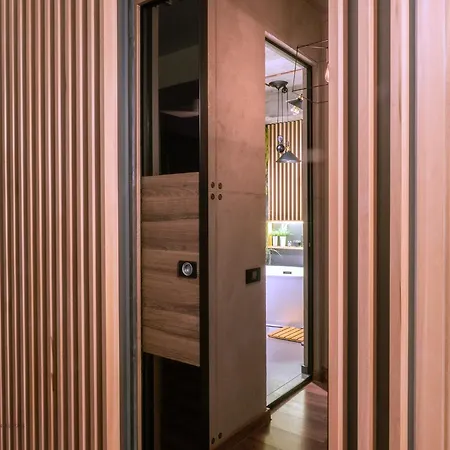 Seasons Raw Nest-adults Only * Brasov