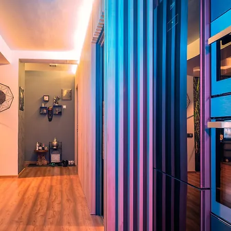 Apartamento Seasons Raw Nest-adults Only *