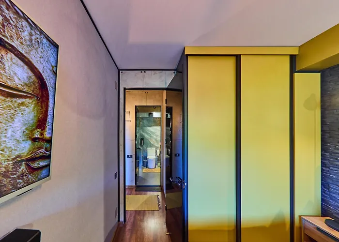 Seasons Raw Nest-adults Only * 布拉索夫