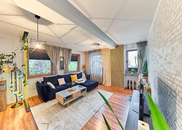 Seasons Raw Nest-adults Only 公寓 布拉索夫