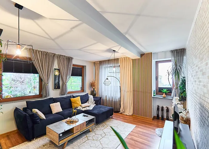 Seasons Raw Nest-adults Only 公寓 布拉索夫