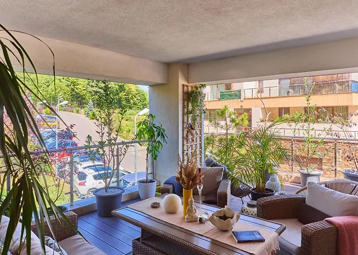 Seasons Raw Nest-adults Only