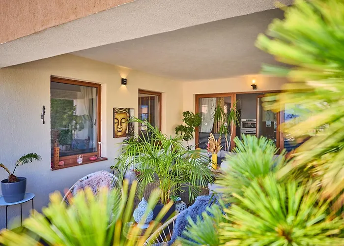 Seasons Raw Nest-adults Only 公寓 布拉索夫