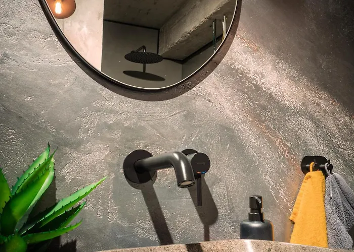 Seasons Raw Nest-adults Only *